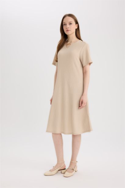 Regular Fit Open Neck Basic Crepe Midi Dress