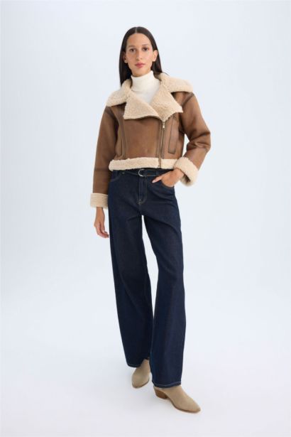 Kruvaze Yaka Fermuarlı Cepli Mevsimlik Pelüş Astarlı Ceket Mont