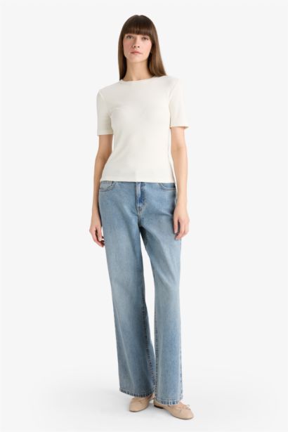 تيشيرت نص كم سليم عادي برقبة مستديرة