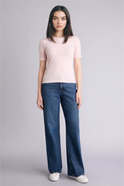 تيشيرت بيزك نص كم مضلع مخصر سليم فيت