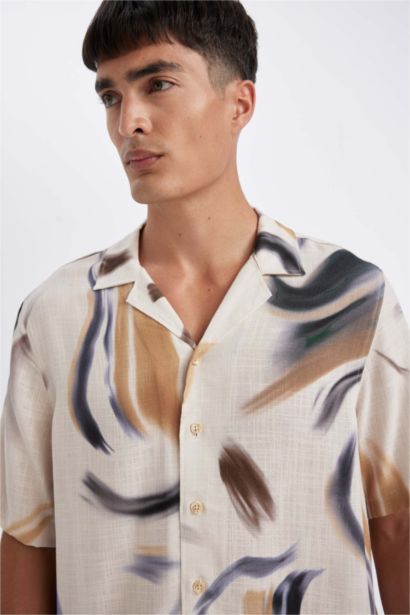 Relax Fit Resort Neck Short Sleeve Shirt