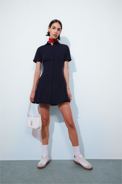 فستان قصير سامبل نص كم برقبة قميص وكسرات