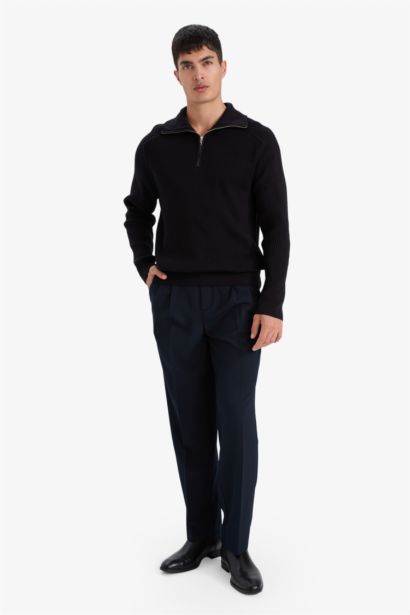 بلوفر تريكو قصة عادية برقبة عالية