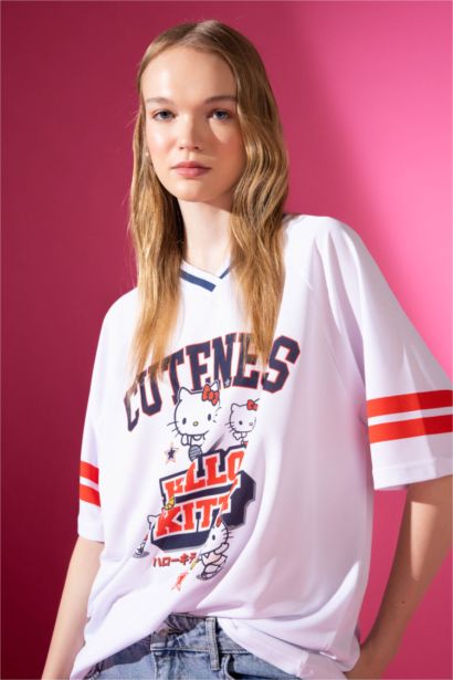 Hello Kitty Oversize Fit V-Neck Printed T-Shirt