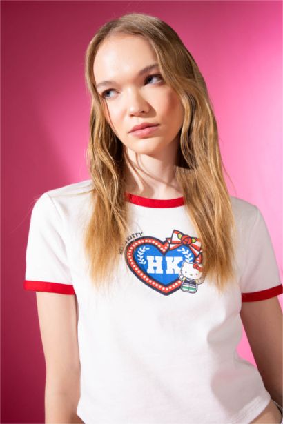 Hello Kitty Fitted Crew Neck Printed Ribbed T-Shirt