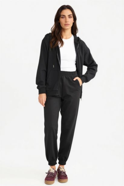 بنطلون جوجر فيت بيزك قماش خفيف