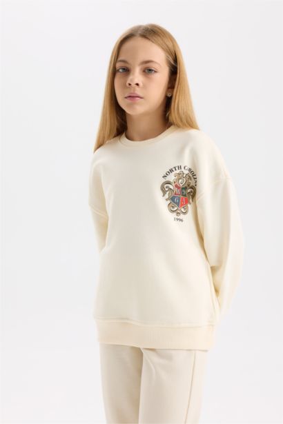 Girl Relax Fit Crew Neck Printed Soft Furry Inside Sweatshirt