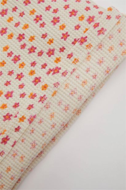 تيشيرت بناتي فلورال قصة عادية بياخة مستديرة