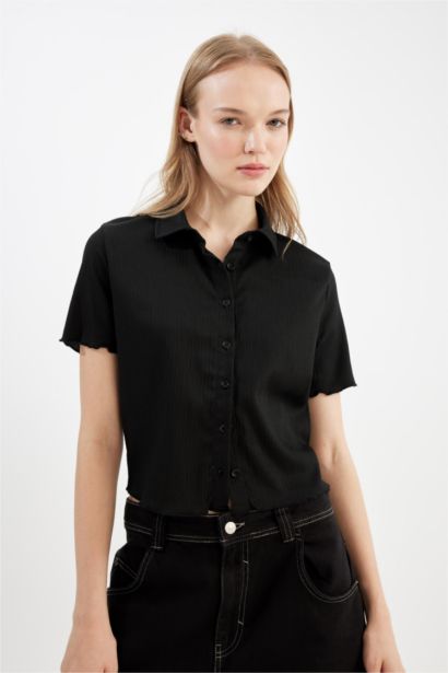 Chemise Slim à Manches Courtes Plissées