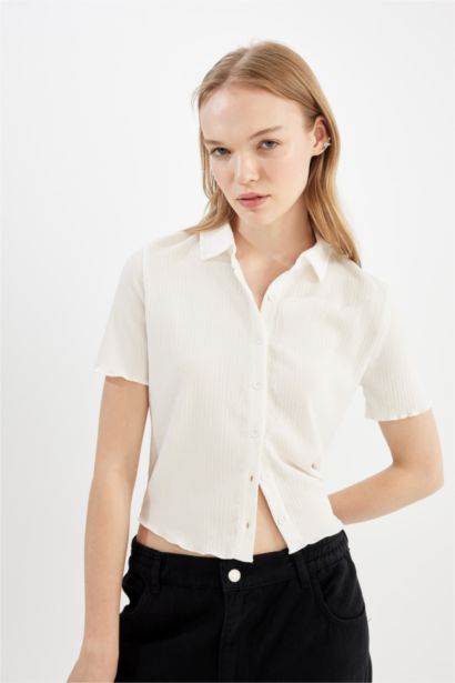 قميص مضلع نص كم سليم فيت