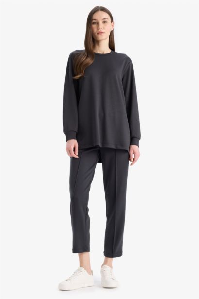 سويت تونيك بيزك سادة قصة عادية بياقة مستديرة