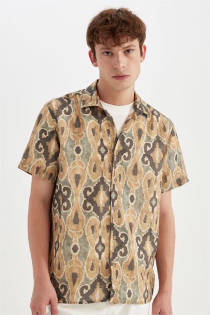 قميص بولو نص كم قصة عادية