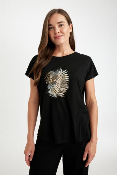 Regular Fit Crew Neck Short Sleeve T-Shirt