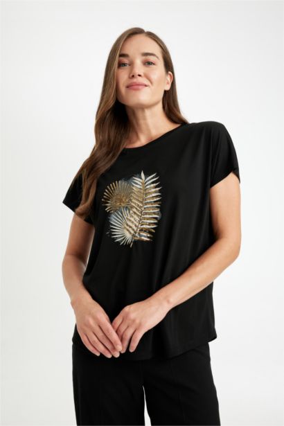 Regular Fit Crew Neck Short Sleeve T-Shirt