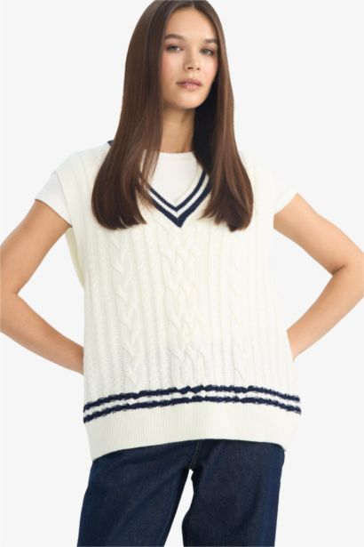 Regular Fit V Neck Patterned Knit Pullover