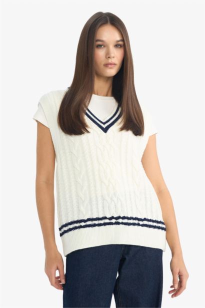 Regular Fit V Neck Patterned Knit Pullover
