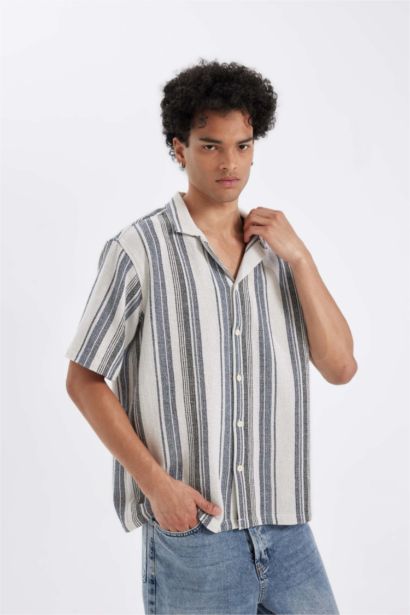 Regular Fit Resort Collar Short Sleeve Shirt