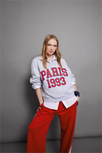 Oversize Fit Half Zippered Printed Thick Fabric Sweatshirt