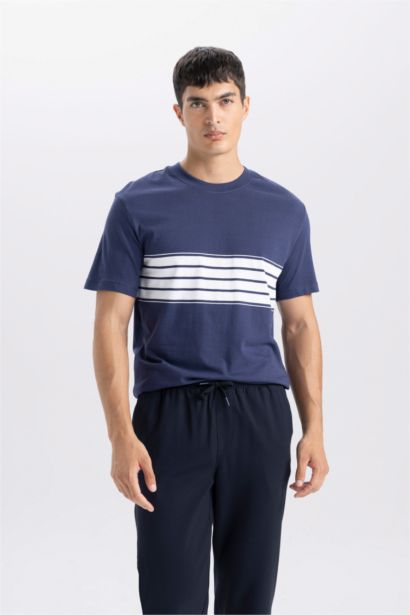 T-shirt en coton à col rond et coupe régulière