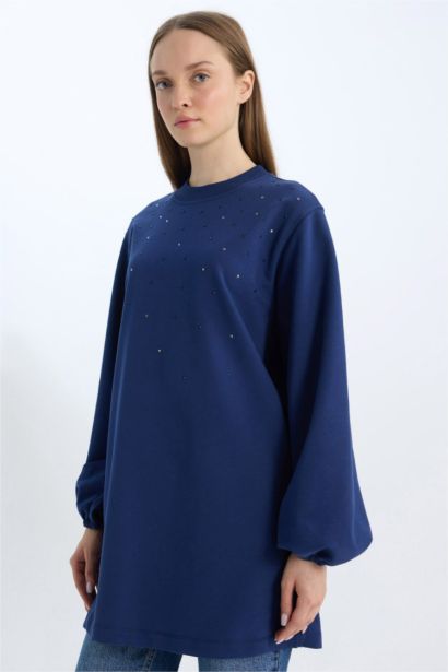 سويت شيرت ردن طويل منقط قصة عادية ورقبة مستديرة