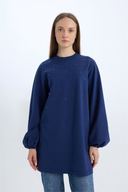 سويت شيرت ردن طويل منقط قصة عادية ورقبة مستديرة