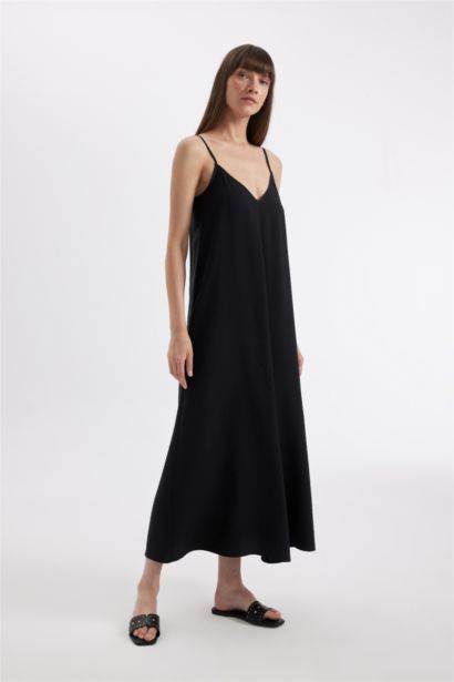 Robe Maxi avec Bretelles à Col en V en Tencel
