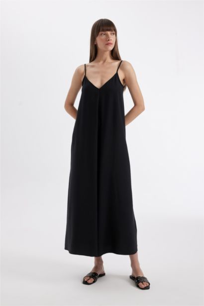 Robe Maxi avec Bretelles à Col en V en Tencel