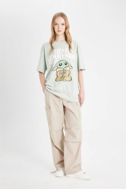 Star Wars-Mandalorian Oversize Geniş Kalıp Bisiklet Yaka Sırt Baskılı Kısa Kollu Tişört