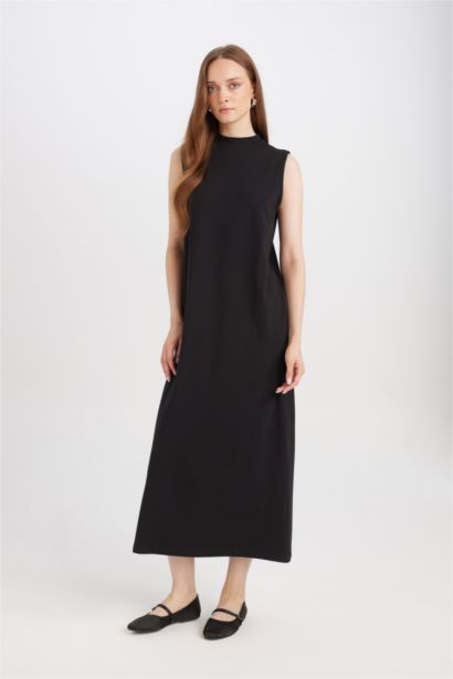 Regular Fit Crew Neck Dress