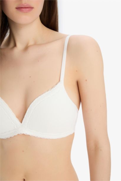 Fall in Love Padded Lace Detailed First Bra