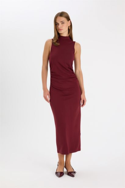 Bodycon Vücuda Oturan Basic Düz Yarım Balıkçı Yaka Kolsuz Maxi Bordo Elbise