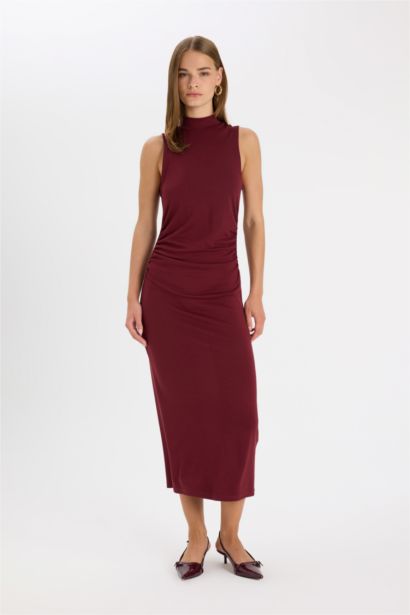 Bodycon Vücuda Oturan Basic Düz Yarım Balıkçı Yaka Kolsuz Maxi Bordo Elbise