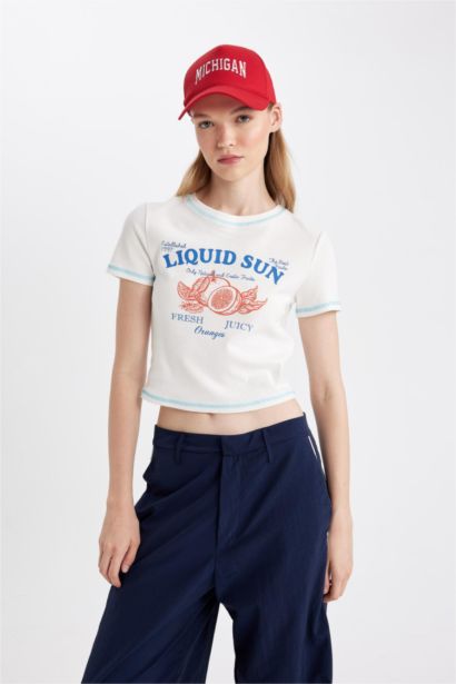 Fitted Printed Ribbon Crop T-Shirt