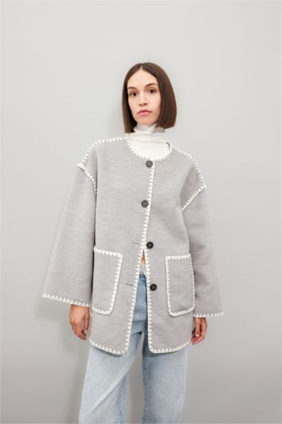 Relax Fit Cepli Düğmeli Çoban Dikişli Kaşe Mont