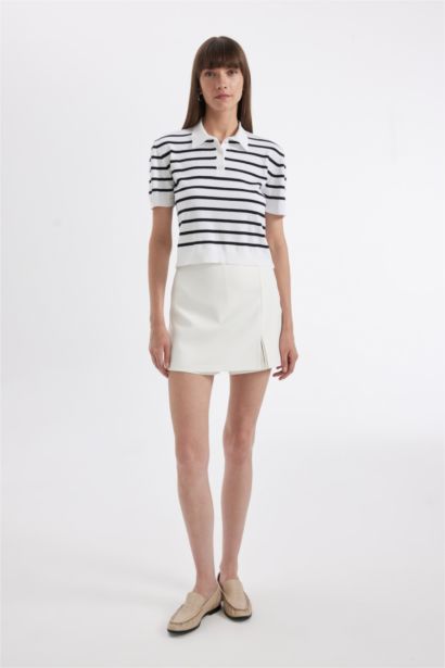 بلوفر تريكو قصة عادية بياقة بولو