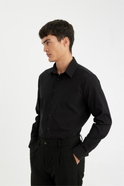 Chemise à manches longues Coupe moderne à col polo