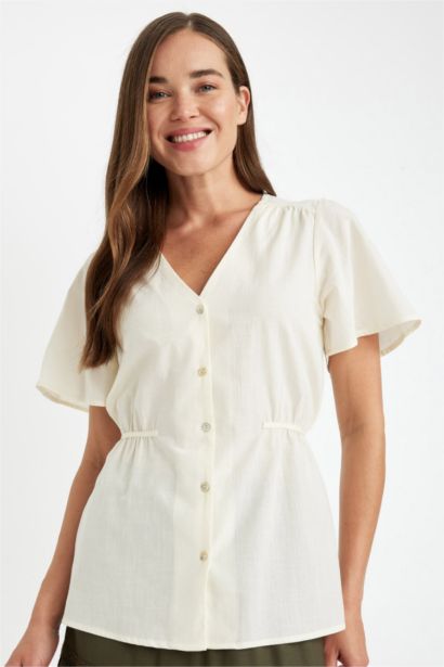 Chemise À Manches Courtes Coupe régulière et Col en V