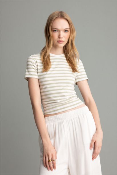 Fitted Short Sleeve Striped T-Shirt