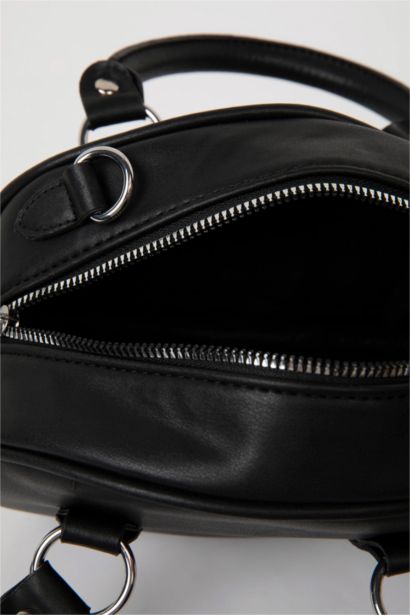 Woman Faux Leather Shoulder Bag