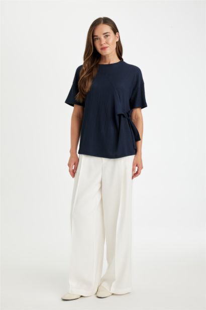 Relax Fit Crew Neck Tied Crepe Short Sleeve T-Shirt