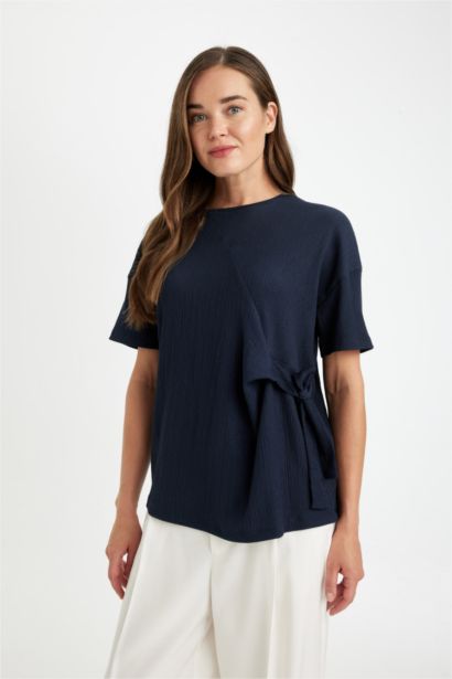 Relax Fit Crew Neck Tied Crepe Short Sleeve T-Shirt