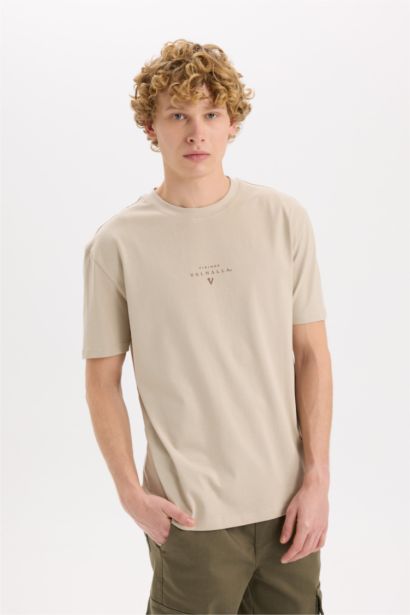 تيشيرت قطن أوفر سايز مطبوع برقبة مستديرة من فايكنج فالهالا