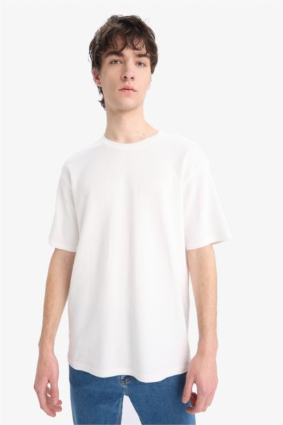 T-shirt coupe boxy à col rond et manches courtes