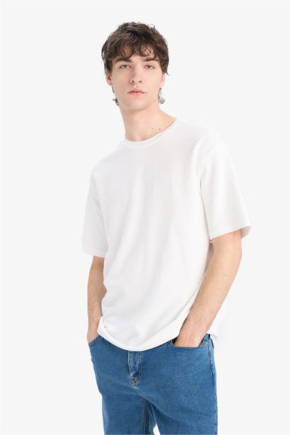 T-shirt coupe boxy à col rond et manches courtes