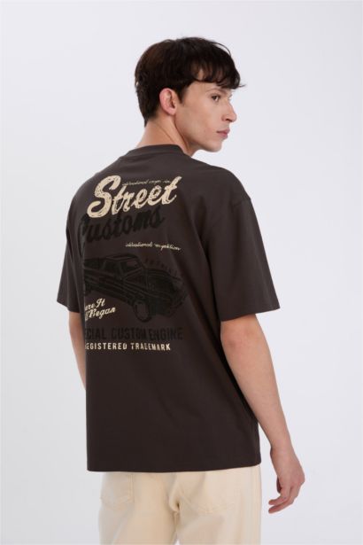 %100 Pamuk Boxy Fit Bisiklet Yaka Sırt Baskılı Kısa Kollu Tişört