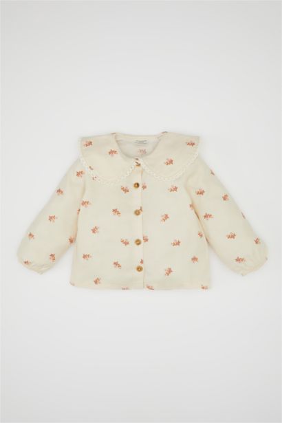 قميص بنقشة الزهور من التويل قصة عادية برقبة كبيرة