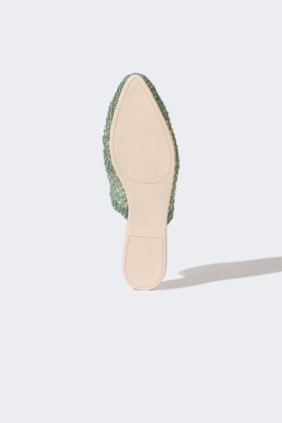 شبشب نسائي بكعب مسطح سليب أون