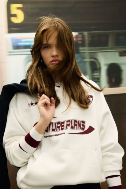 Oversize Hooded Printed Thick Sweatshirt