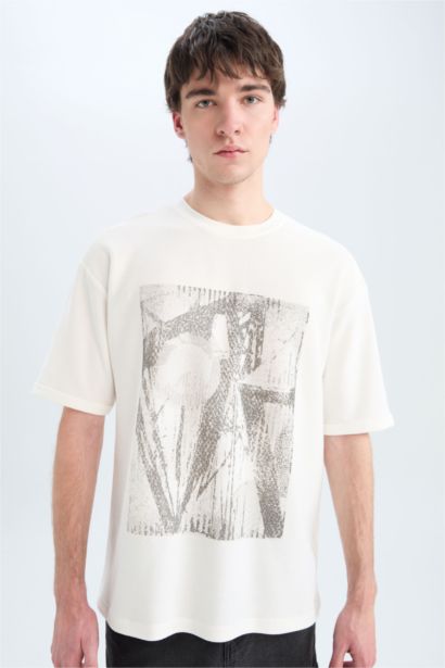 Boxy Fit Crew Neck Short Sleeve T-Shirt