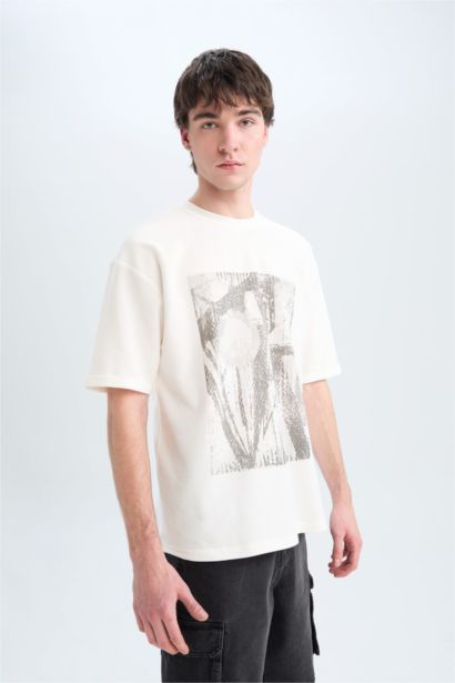 Boxy Fit Crew Neck Short Sleeve T-Shirt